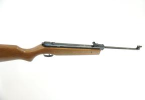 Пневматическая винтовка Borner B12 (дерево, 3 Дж) 4,5 мм